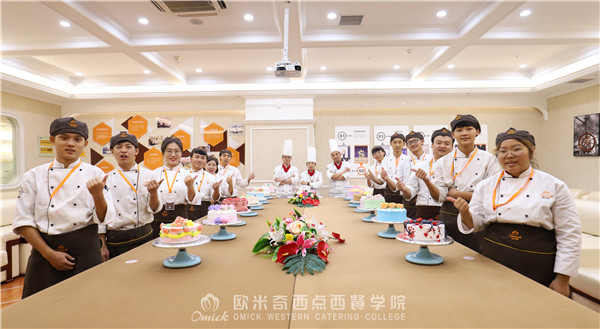裱花大赛回顾|赴一场无声技艺之战,来一次创意的碰撞
