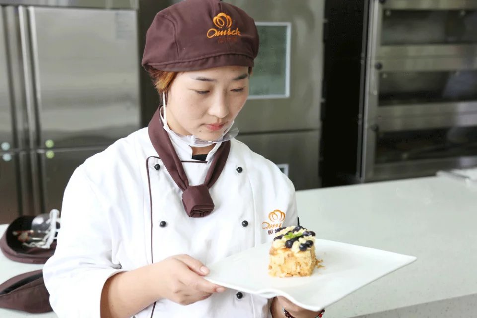 女孩子学西点有前途吗?
