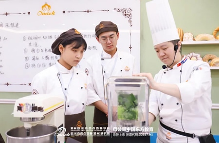 行业快讯 | 7万硕士、21万本科生在送外卖,到底社会需要哪种人才?