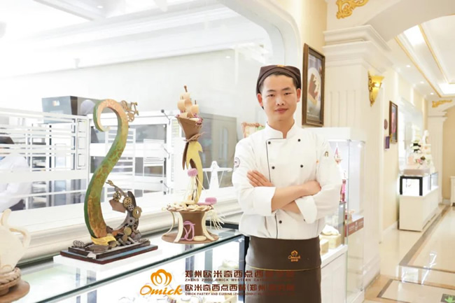 学员故事 | 互联网运营转行烘焙:如果你知道去哪,全世界都为你让路