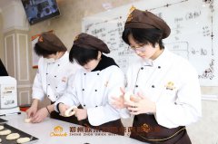 @初三学生家长,选择职业院校or普通高中?