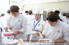 在河南学烘焙，有性别、年龄、学历要求吗？