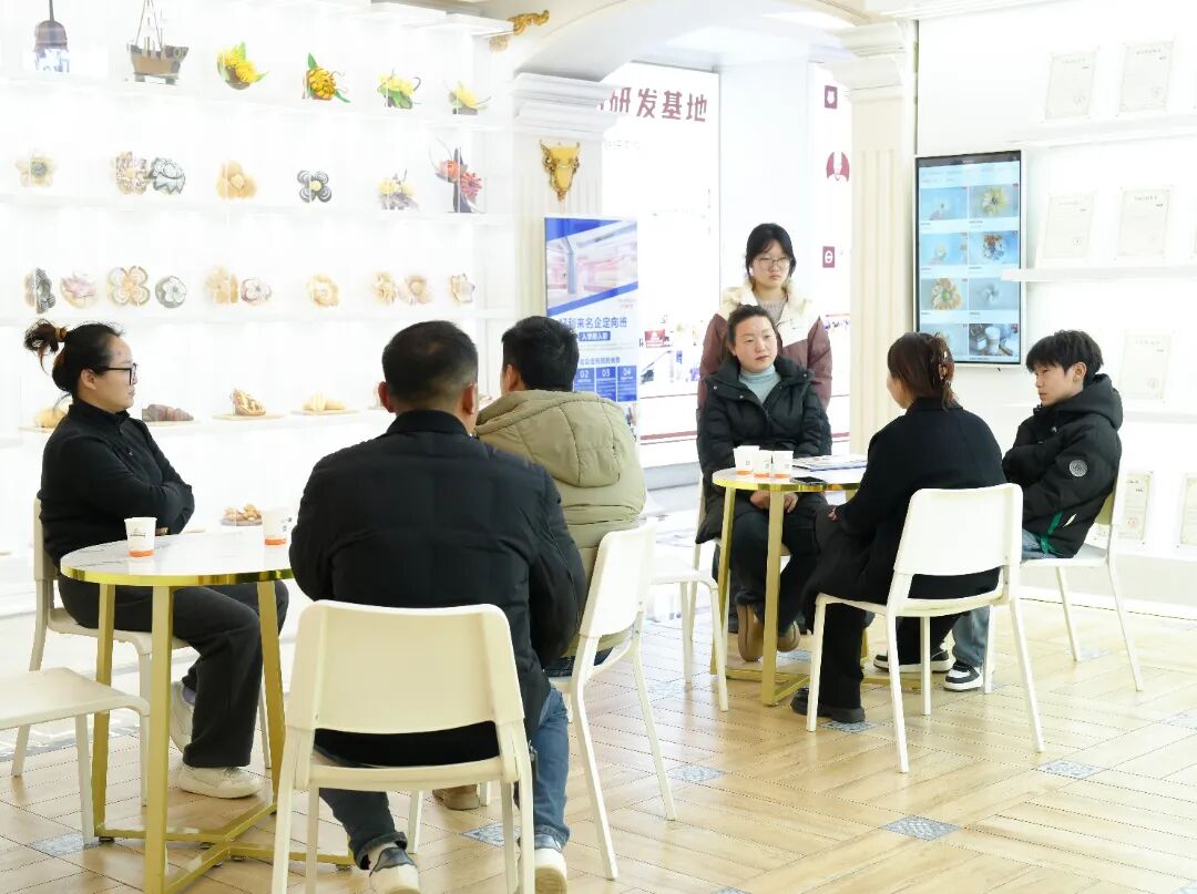 年底迷茫别慌！来欧米奇学西点，明年就业超稳！